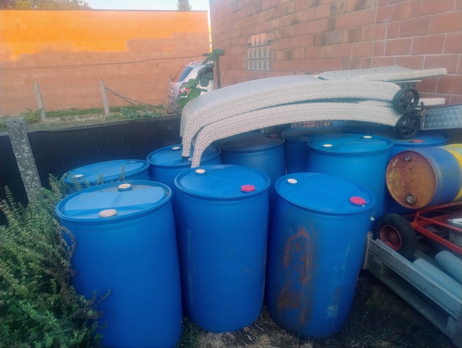 10 blauwe regentonnen 220L waterdicht, Jardin & Terrasse, Barils de pluie, Enlèvement