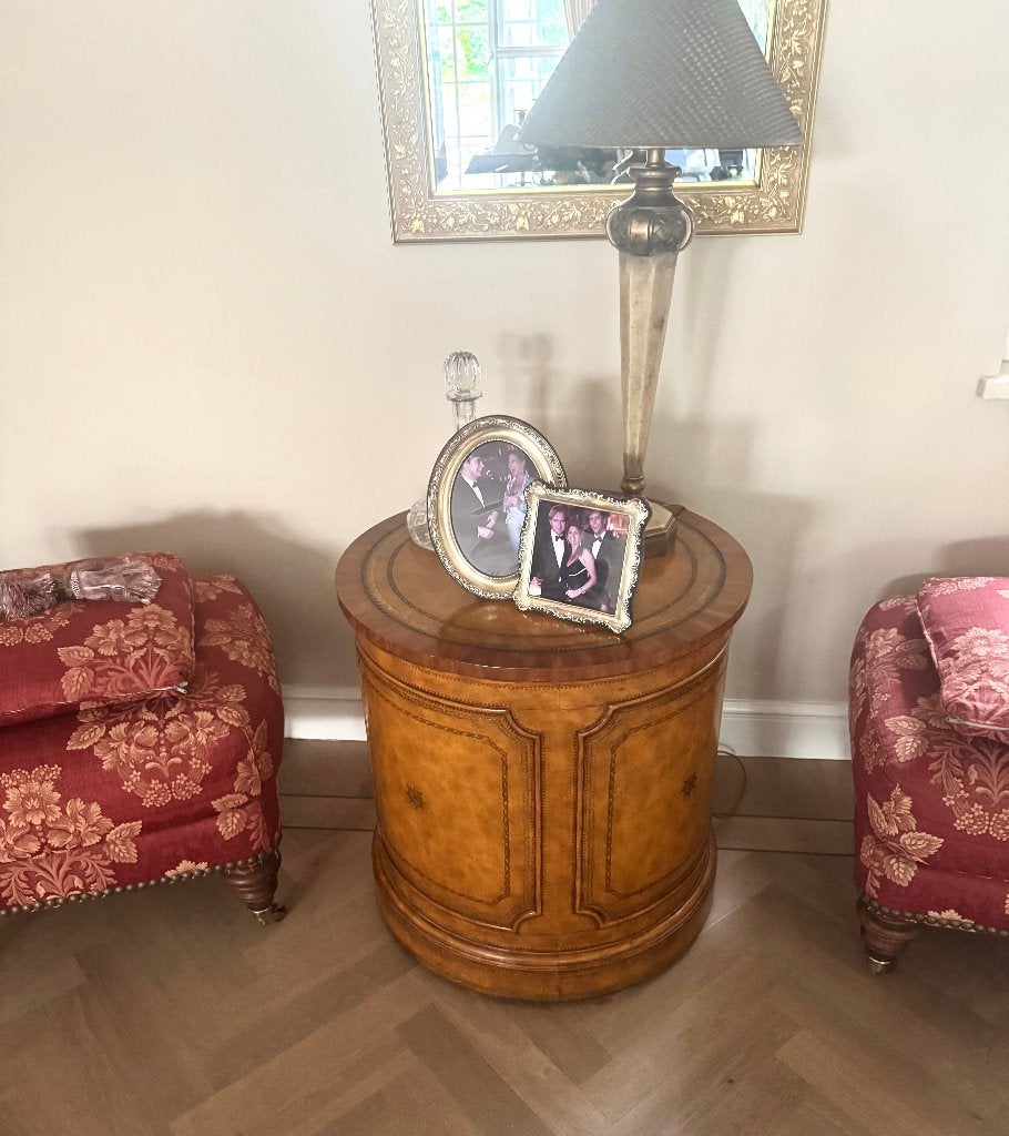 Sandhurst Drum Table – Exclusieve Engelse Bijzettafel, Ophalen, 50 tot 100 cm, Rond, Zo goed als nieuw