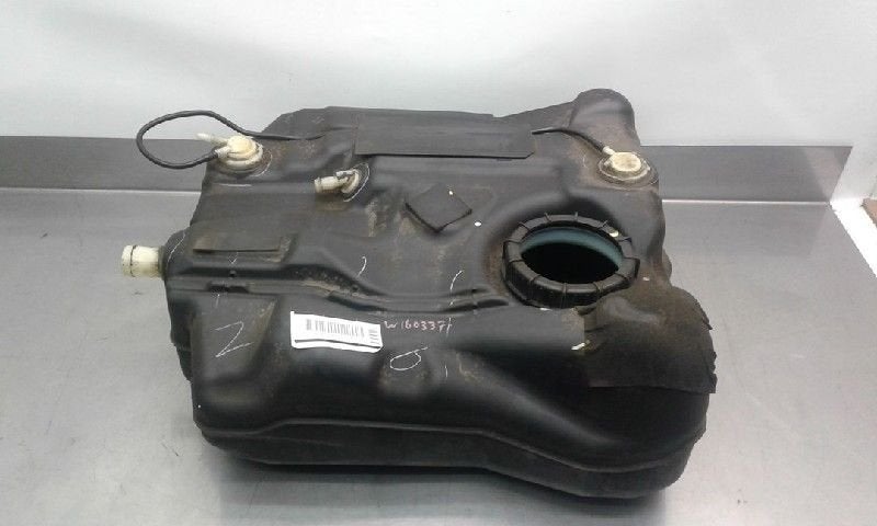 RESERVOIR Mazda 3 (BL12 / BLA2 / BLB2) (01-2008/09-2014), Utilisé, Mazda