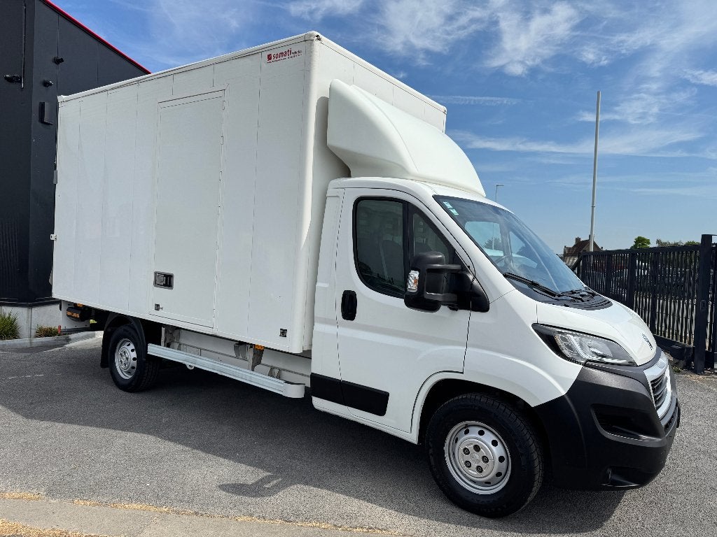 Peugeot Boxer meubelbak met lift Dhollandia L3 1st eig boek, Dealer onderhouden, Stof, 4 cilinders, Wit