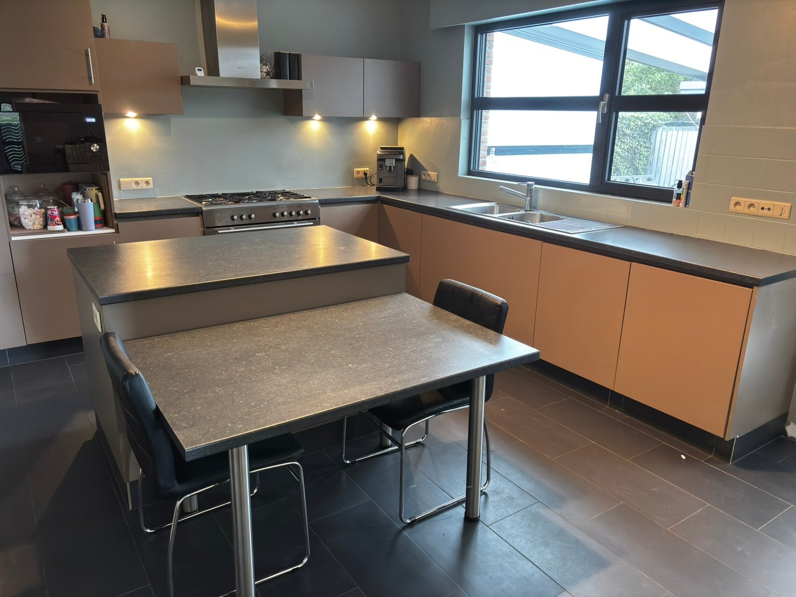 Keuken, Enlèvement, Comme neuf