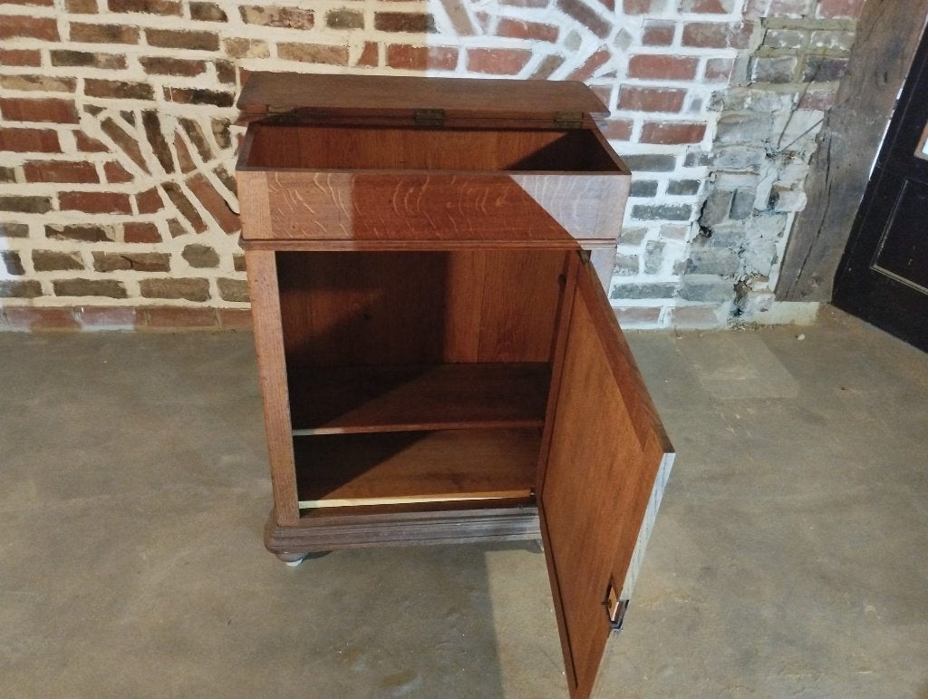 Petit meuble de rangement vintage en bois avec porte, Enlèvement, Utilisé