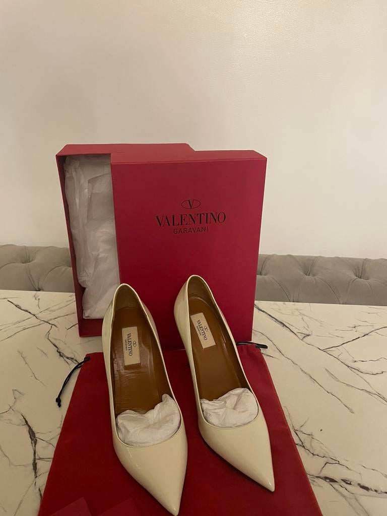Valentino Garavani pumps – maat 38,5., Ophalen, Zo goed als nieuw, Pumps