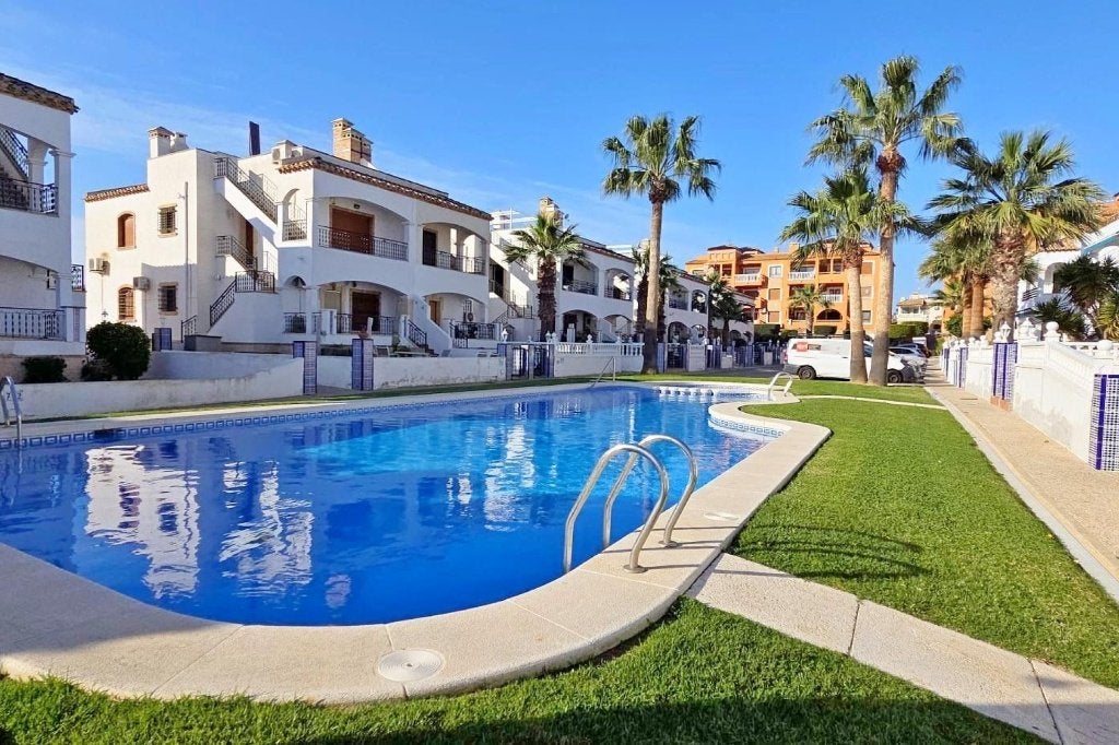 Prachtig appartement te koop in Villamartin Orihuela Costa, Immo, Orihuela Costa, Dorp, Spanje, 2 kamers