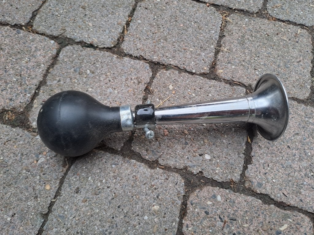 Toeter fiets of koets, Dieren en Toebehoren, Rijtuigen en Koetsen, Zo goed als nieuw, Paard of Pony