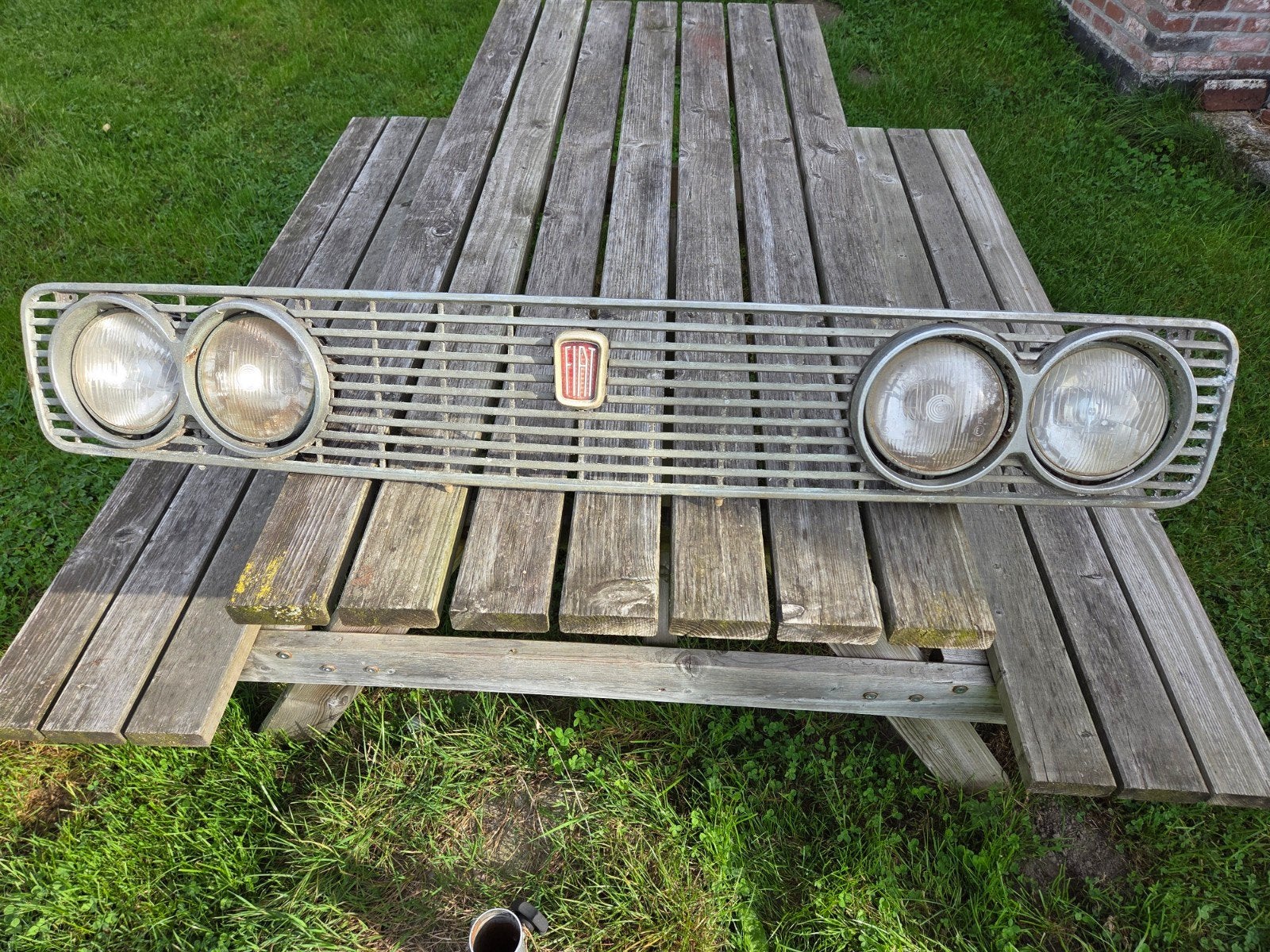 Aluminium Grill , rooster Fiat 124 Special, Ophalen