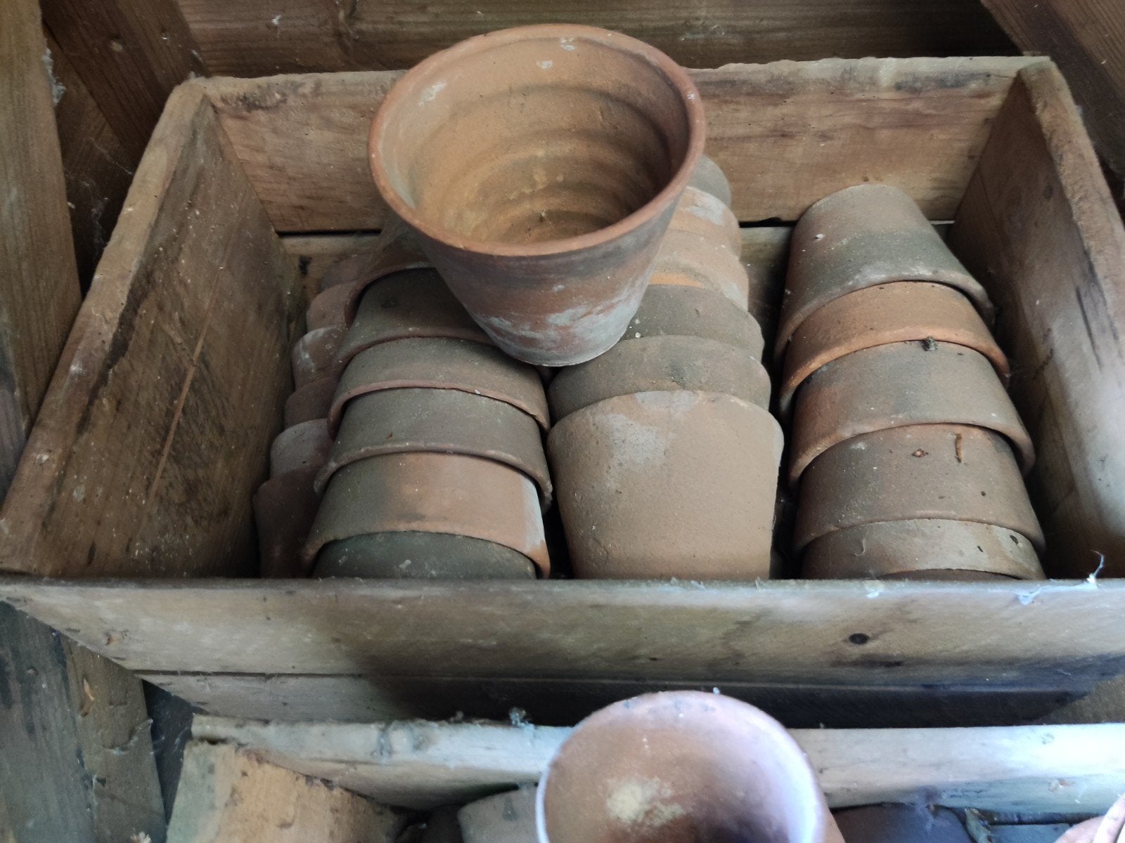 Handvorm bloempotjes, Ophalen, Aardewerk