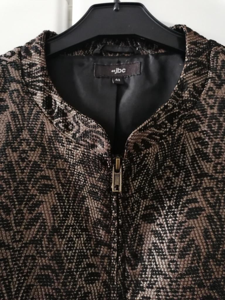 Zwart/goudkleurig feestjasje met bloemmotief van JBC, 42, Kleding | Dames, Ophalen of Verzenden, Zo goed als nieuw, Zwart