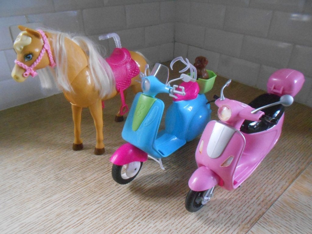 Cheval + 2 scooters - Barbie - Mattel - Steffi, Enlèvement ou Envoi, Barbie