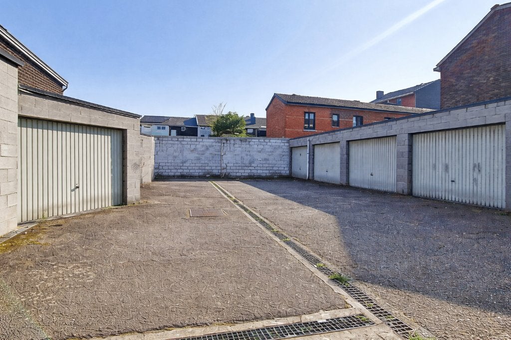 GARAGE TE HUUR onmiddellijk beschikbaar met bewakingscamera, Luik (stad)