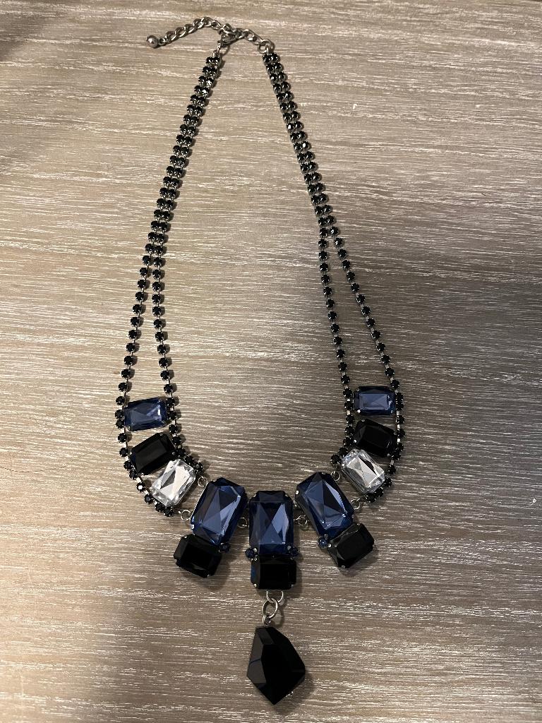 Fantasiejuweel ketting, Handtassen en Accessoires, Blauw, Ophalen of Verzenden, Steen of Mineraal, Verstelbaar