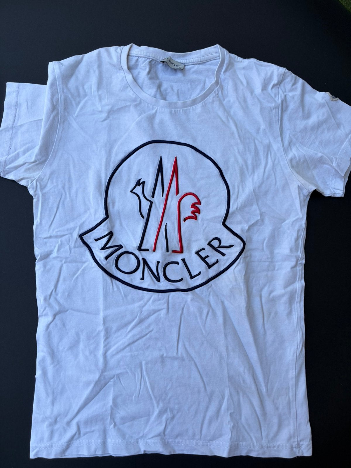 Moncler t-shirt small, Kleding | Heren, T-shirts, Ophalen of Verzenden, Gedragen, Maat 46 (S) of kleiner, Wit