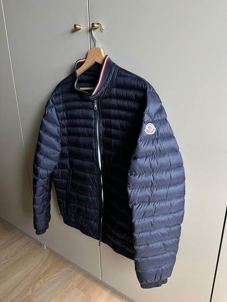 Doudoune légère Moncler, Enlèvement ou Envoi, Comme neuf
