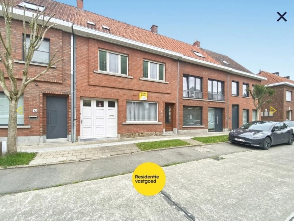 Woning met 3 slaapkamers en zongerichte tuin in Izegem, 200 tot 500 m², 571 kWh/m²/jaar, Izegem, 165 m²
