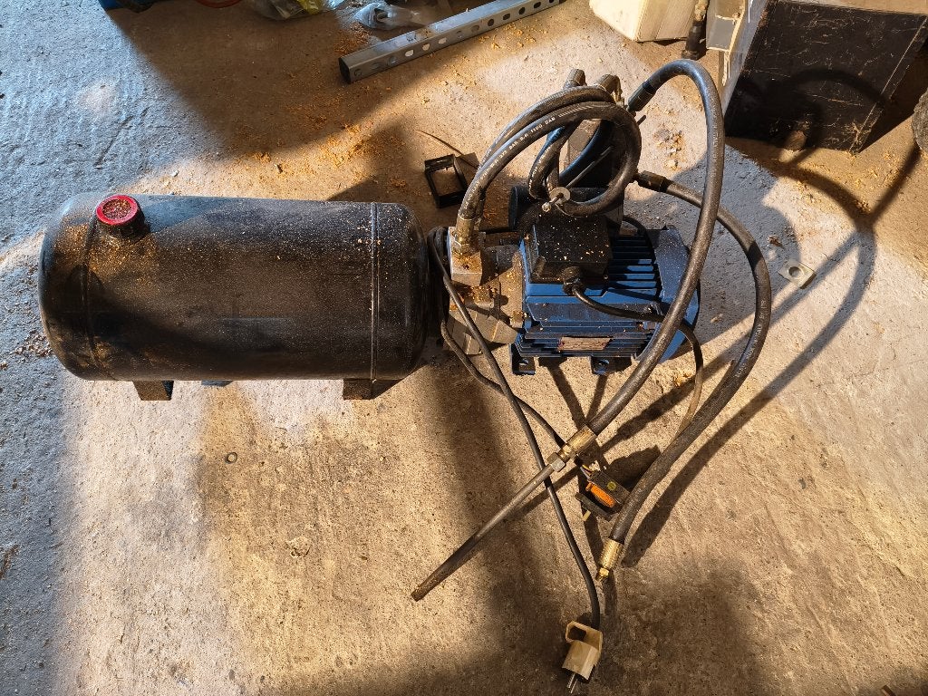 pompe hydraulique avec barillet avec moteur 220 volts 3hp, Articles professionnels, Enlèvement