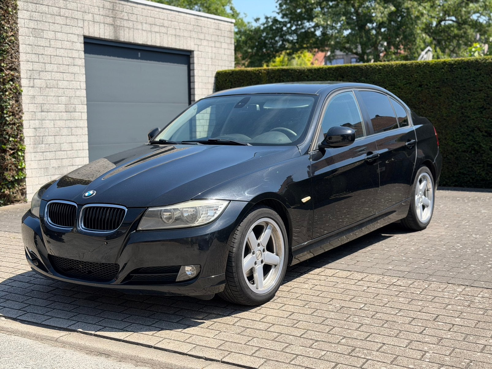BMW 318d E90 LCI Automaat / Zo meenemen, Auto's, BMW, Automaat, Zwart, 105 kW, Particulier