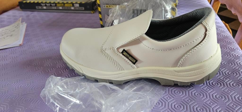 Chaussure de securite, Ophalen