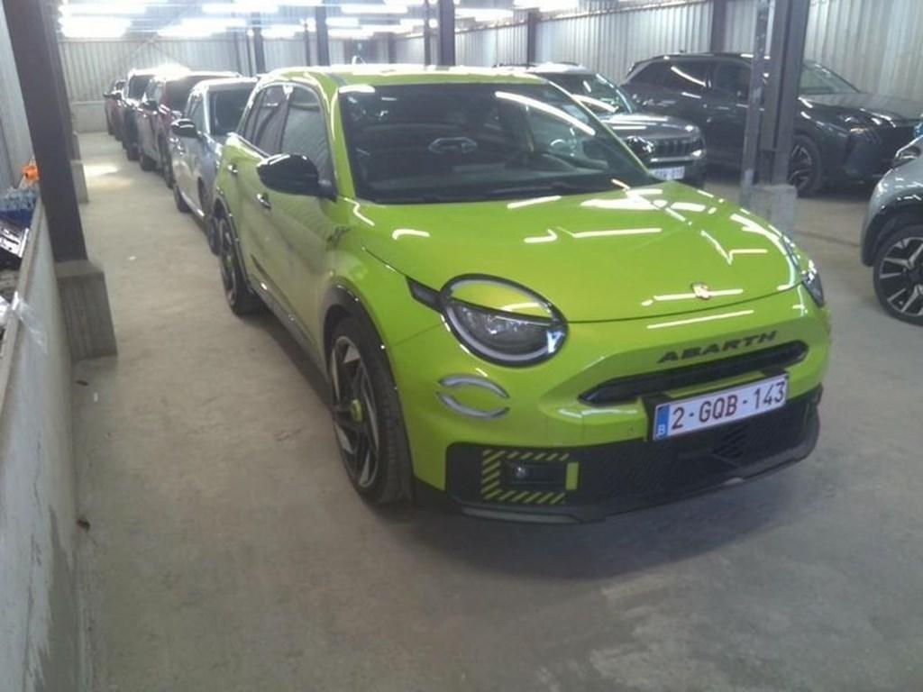 Abarth 600e Turismo 240PK + Pack Scorpion Design & Tech & G, Auto's, Automaat, 240 pk, 5 zetels, 5 deurs