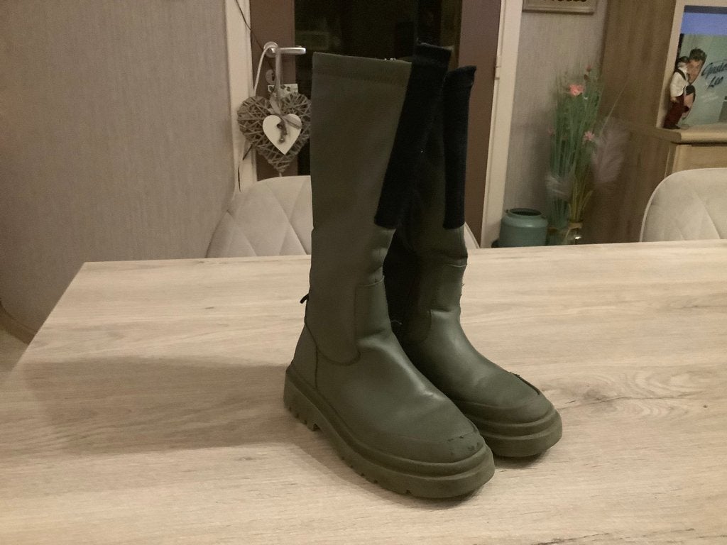 Bottes en caoutchouc vertes pour fille (taille 30), Bottes, Enlèvement ou Envoi, Zara, Utilisé