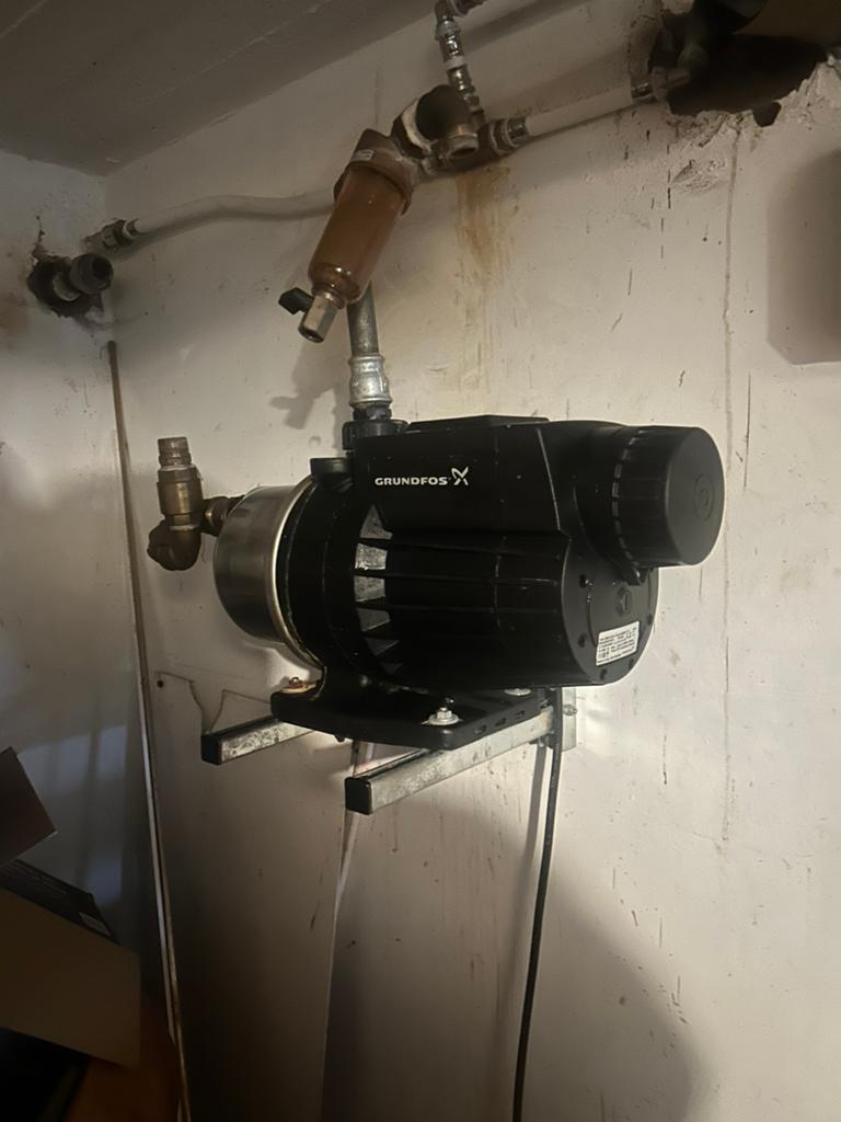 Grundfos MQ3-45 drukverhogingspomp, Ophalen, Gebruikt, Elektrisch