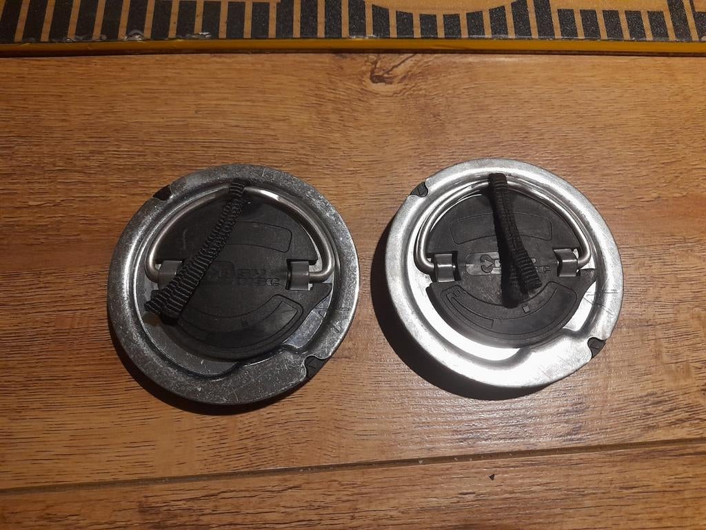Snowboard binding discs, Ophalen, Bindingen