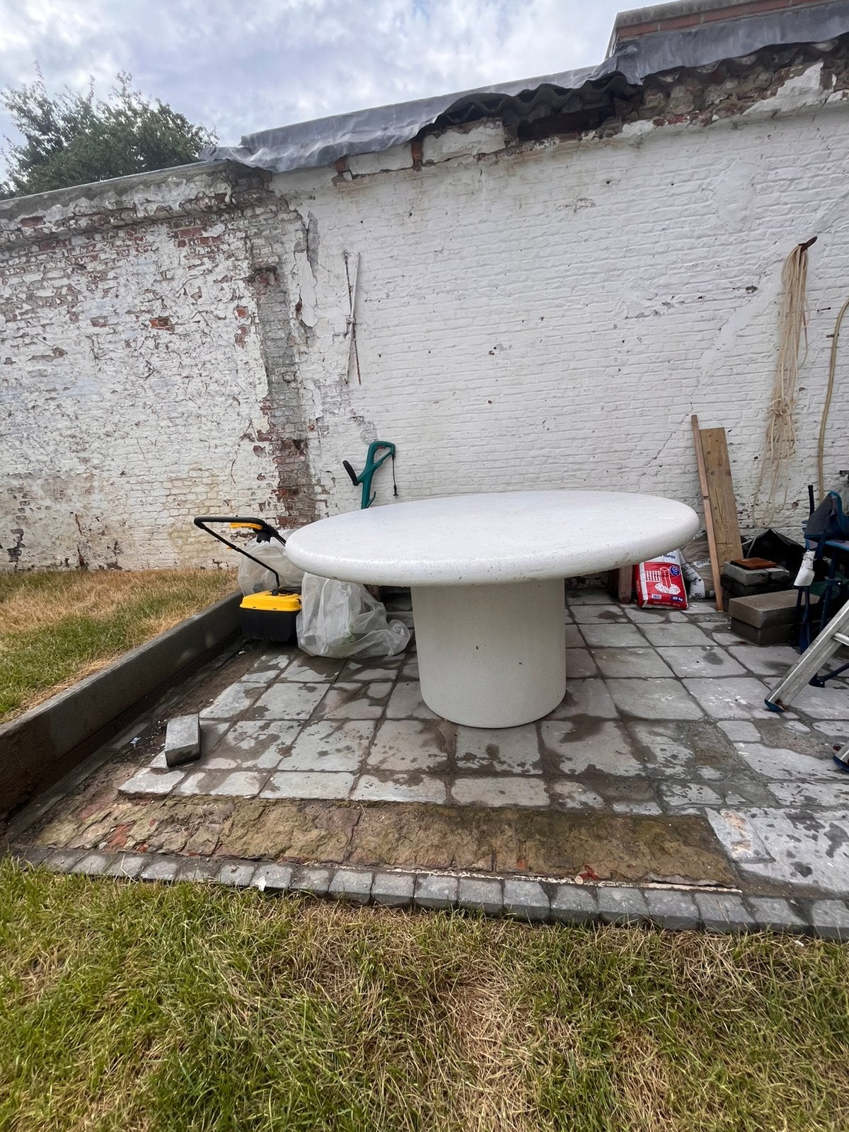Ronde tuintafel, Tuin en Terras, Tuintafels, Ophalen, Zo goed als nieuw, Rond