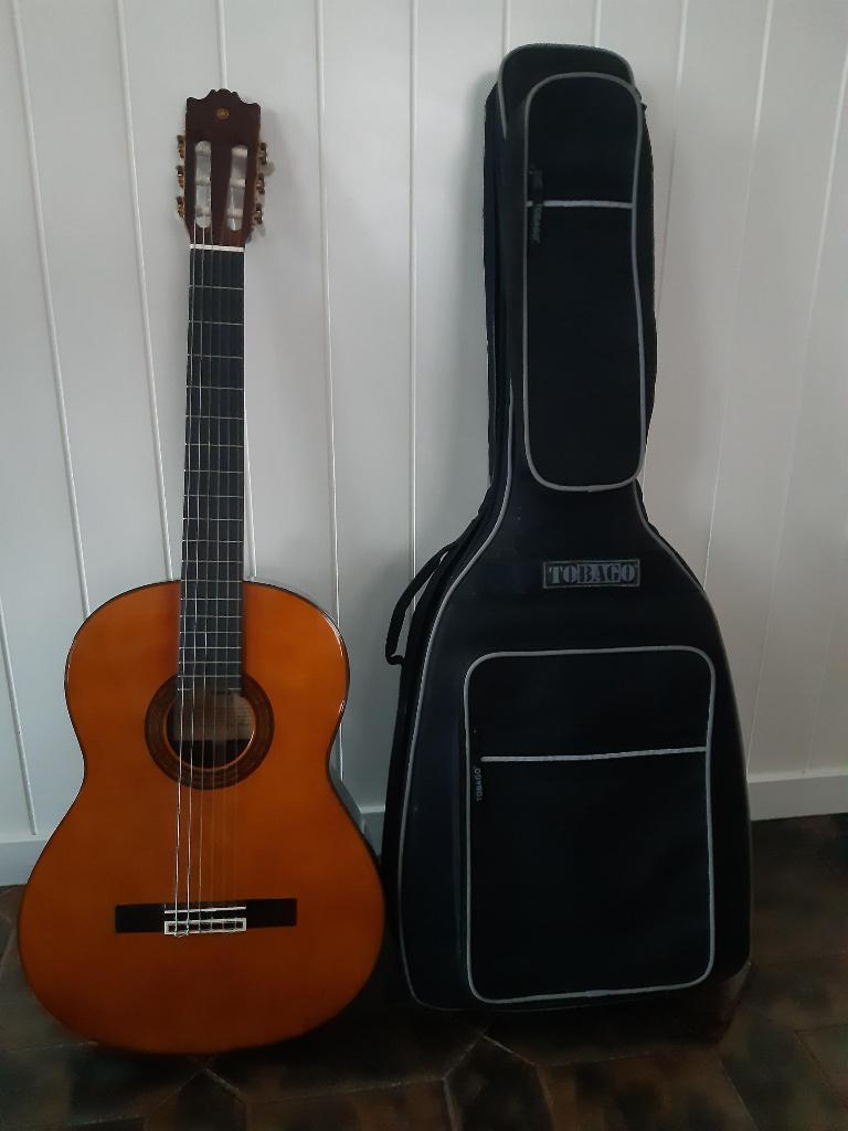 gitaar YAMAHA G235, Enlèvement, Comme neuf, Guitare classique ou espagnole
