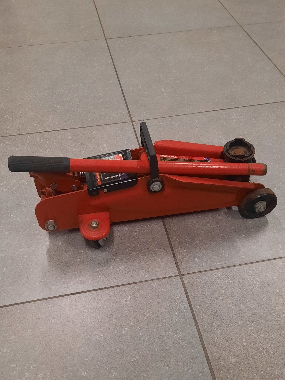 Auto krik 2 ton Carpoint., Ophalen, Gebruikt, Hydraulisch, Garagekrik