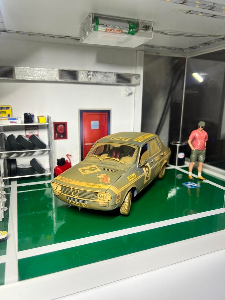Renault 12 1/18, Ophalen of Verzenden, Zo goed als nieuw
