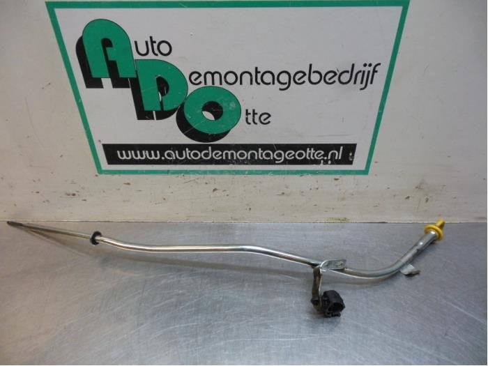 Jauge d'huile d'un Alfa Romeo Mito, Autos : Pièces & Accessoires, Moteurs & Accessoires, -, 3 mois de garantie, Utilisé, Alfa Romeo