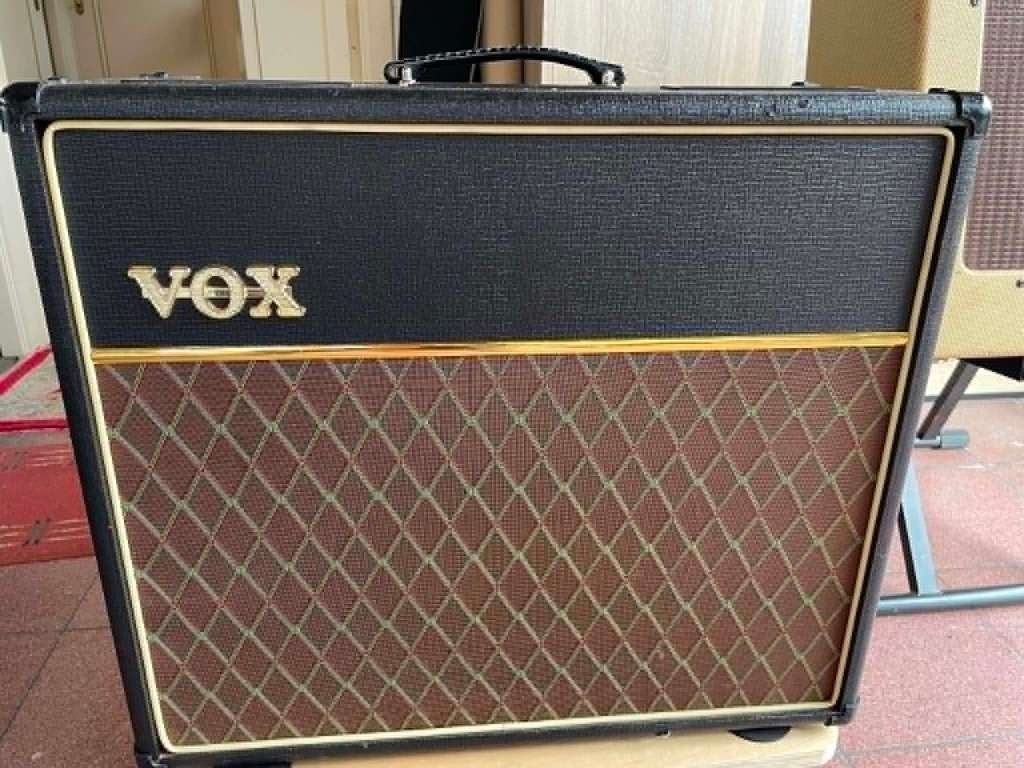 Weg wegens uitdunning collectie (Vox, Peavey..., Enlèvement, Utilisé, Guitare, Moins de 50 watts