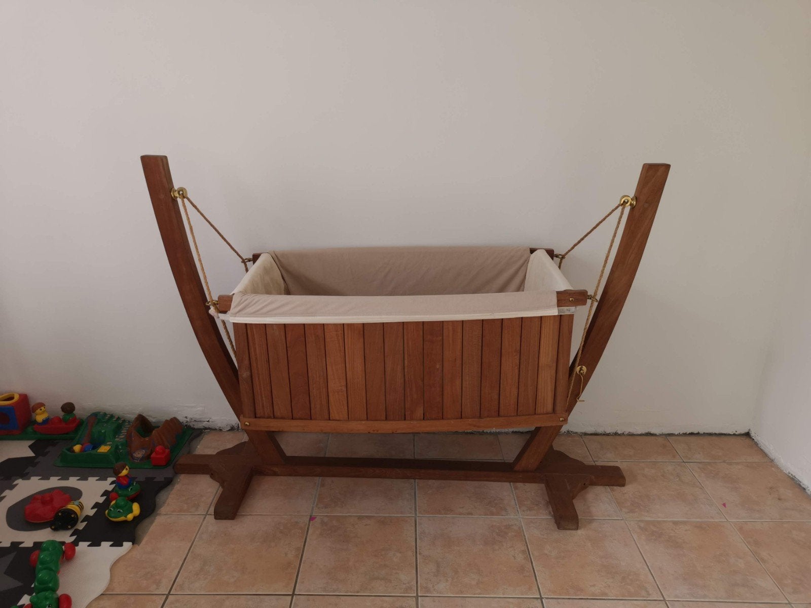 prachtige teak babywieg, Kinderen en Baby's, Ophalen