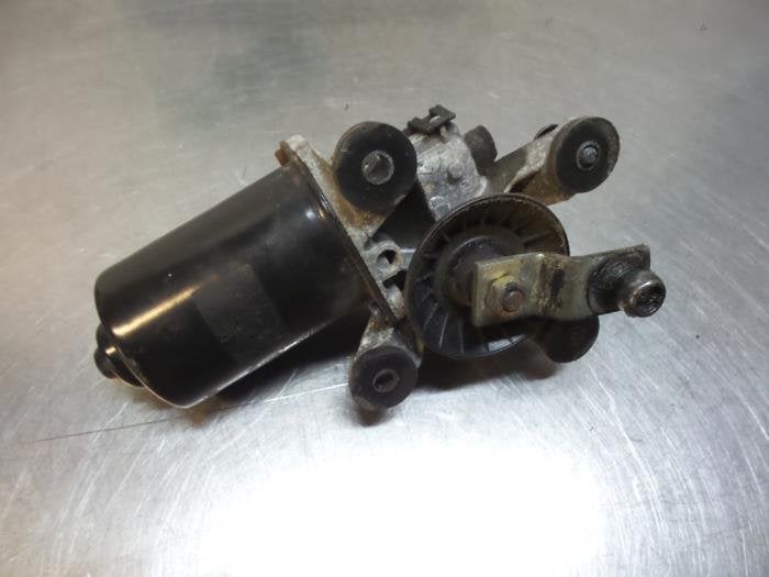 Ruitenwissermotor voor van een Hyundai Coupe (Coupe 96-), Gebruikt, -, -, Ophalen of Verzenden
