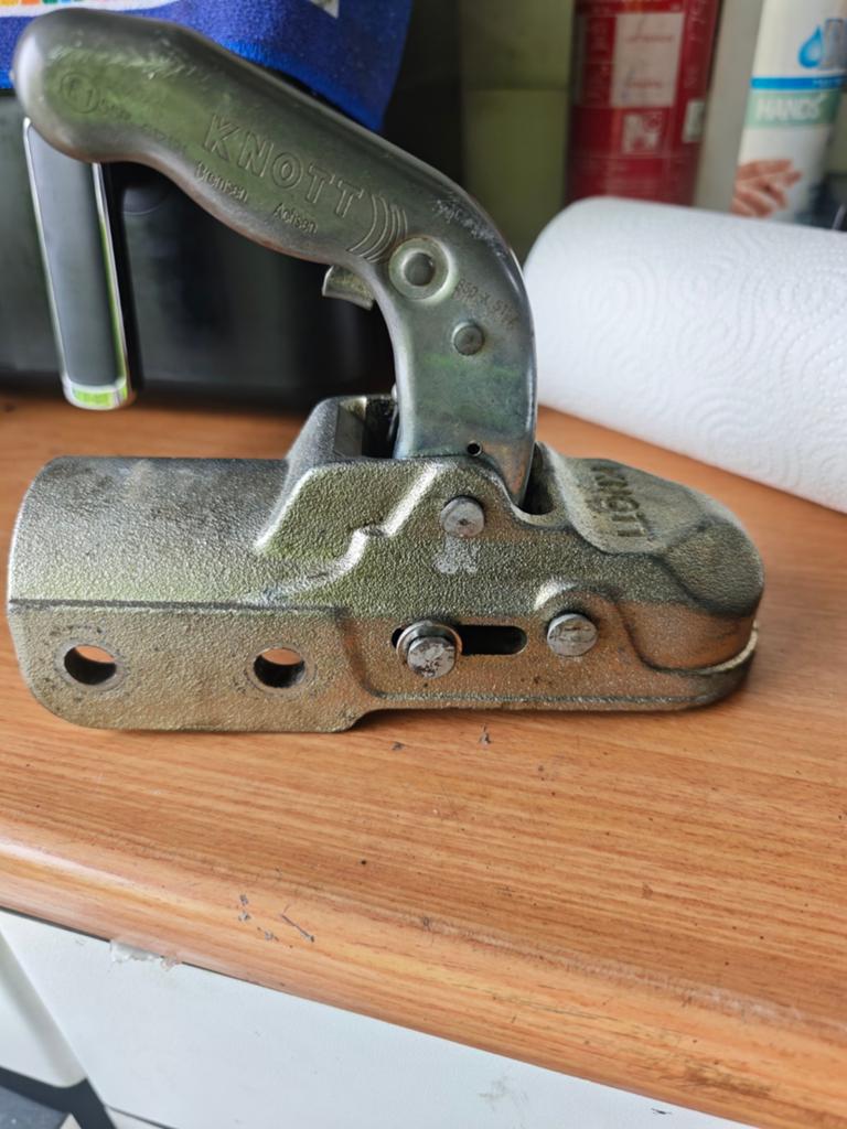 Kogelkoppeling knott 3500kg, Ophalen of Verzenden, Gebruikt
