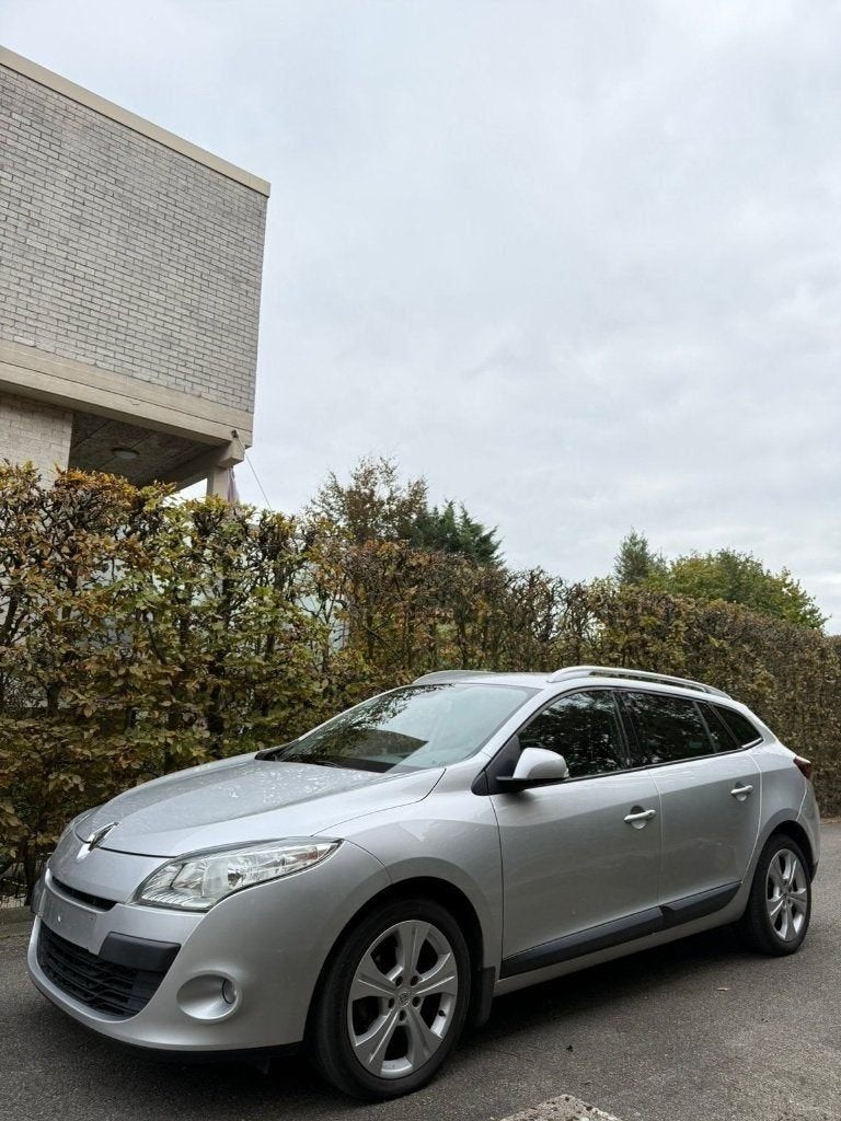 Renault Megane 1.4 essence de 2012 avec 141.000 KM - GARANTI, Autos, Renault, Euro 5, Entreprise, Autres couleurs, 5 portes