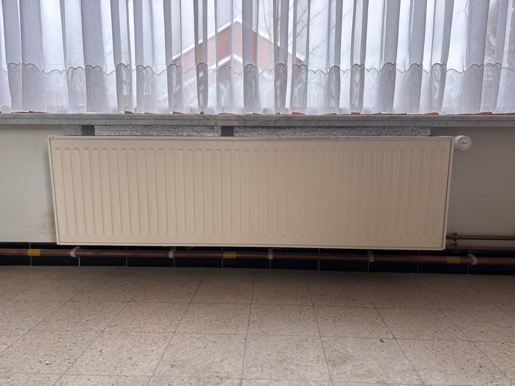 Radiator 1m40x40cmx16cm, Enlèvement, Utilisé, Radiateur, 30 à 80 cm