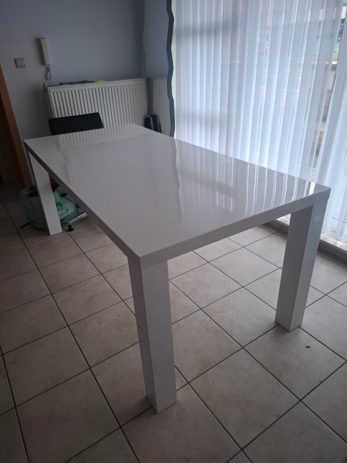 gratis eettafel, Ophalen