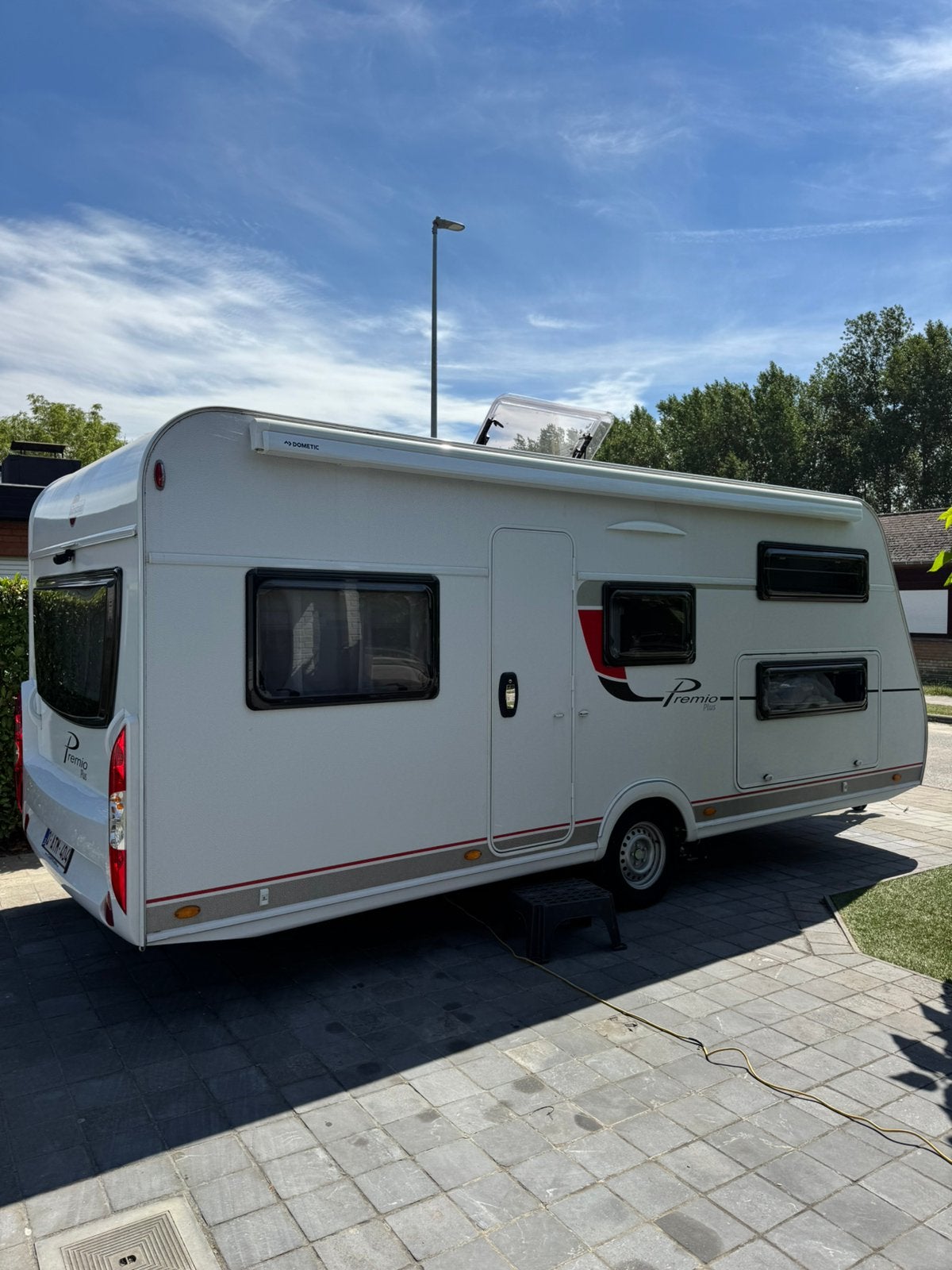 Burstner Premio plus 510tk, Caravanes & Camping, Particulier, Mover, Lit relevable