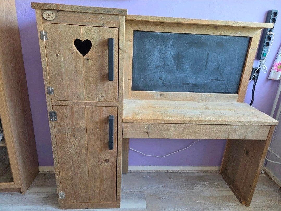 steigerhouten kinderburo met krijtbord, kast en la Charliez, Huis en Inrichting, Ophalen, Met lades, Gebruikt, Hout