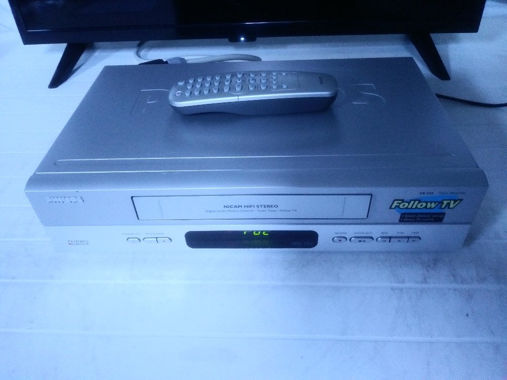 Philips VR550 HiFi stereo 6-kops videorecorder, Ophalen of Verzenden, Zo goed als nieuw, VHS-speler of -recorder