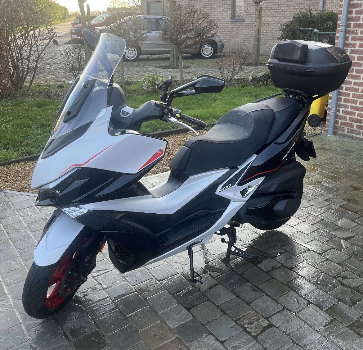 Scooter Kymco Xciting vs 400 « 10th anniversary », Autres modèles, Comme neuf, Essence, Enlèvement
