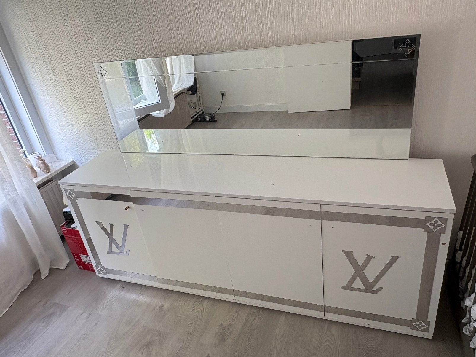 Witte-kast Lv goed staat, Ophalen