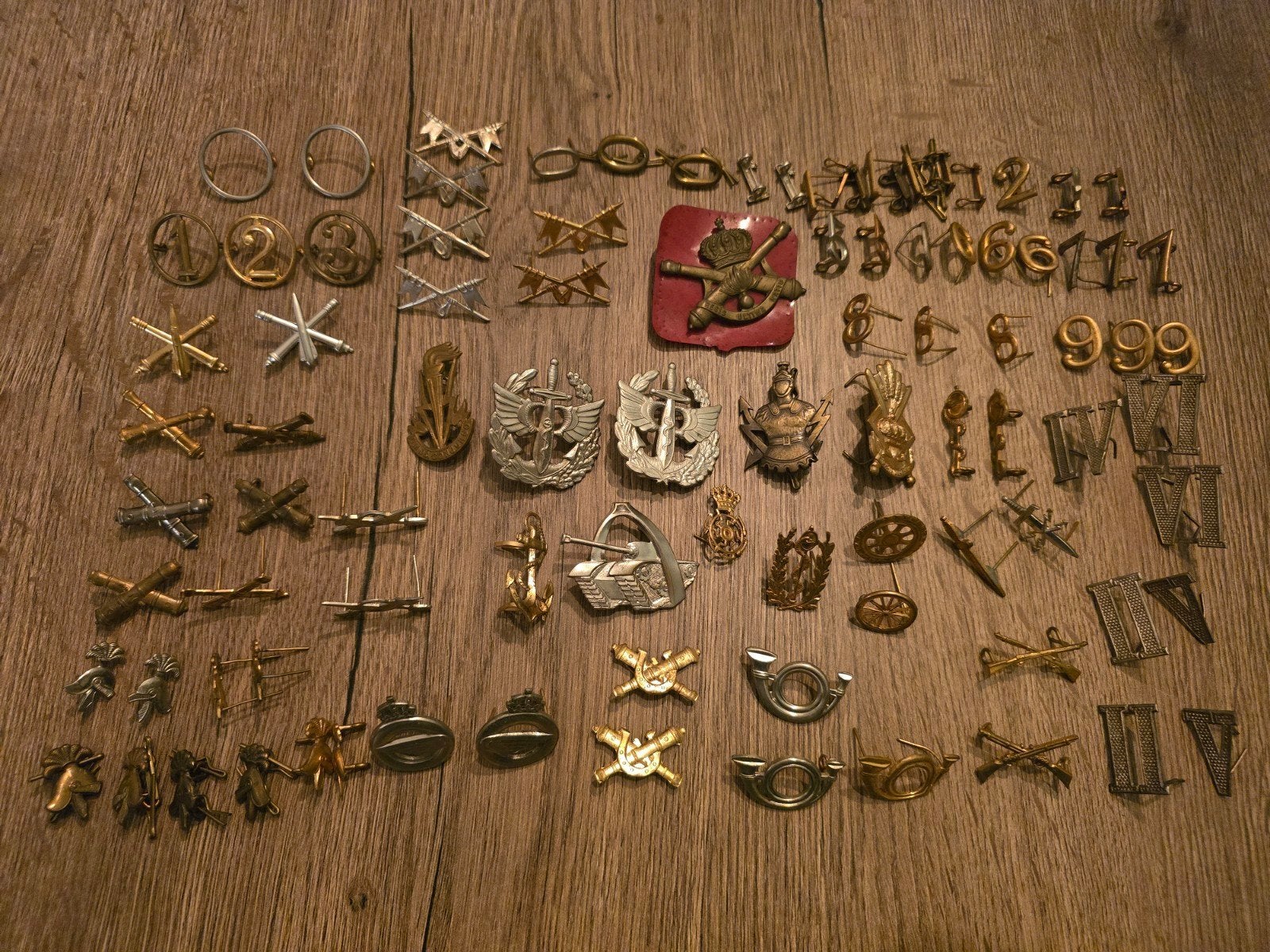 Grand lot insignes militaires armée belge officier Belgique, Collections, Enlèvement ou Envoi