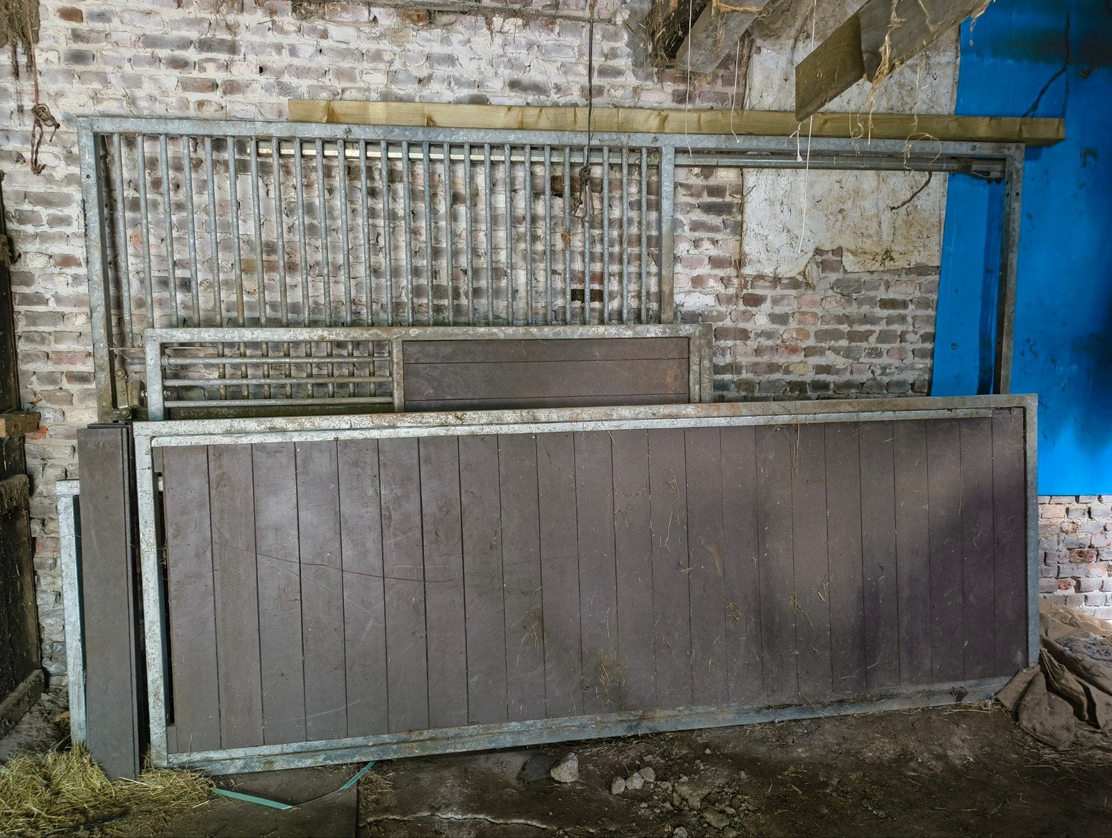 dubbele stalwand met schuifdeur, Dieren en Toebehoren, Hondenhokken, Ophalen