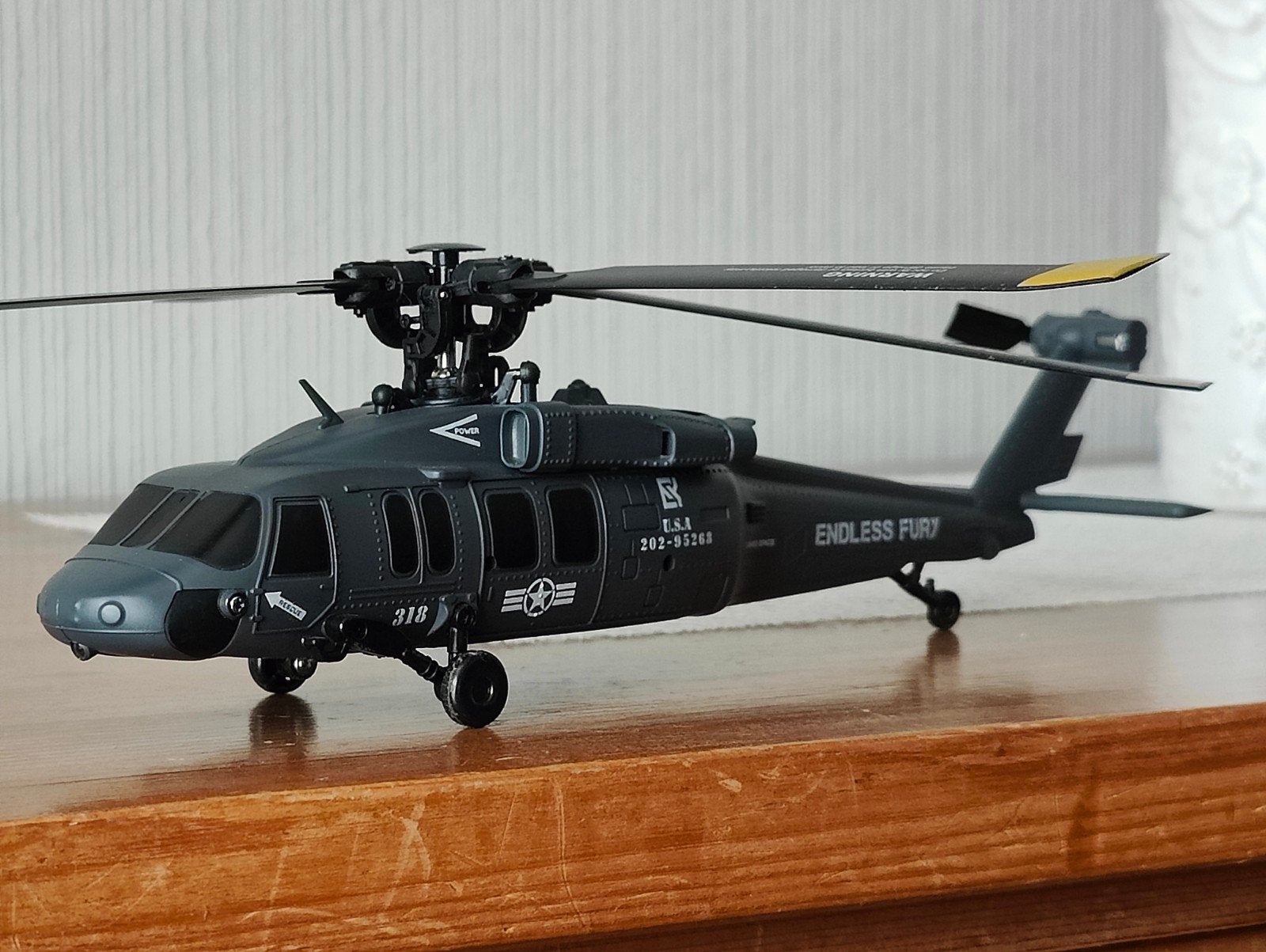 Jjrc U9901 Black Hawk helicopter, Hobby en Vrije tijd, Modelbouw | Radiografisch | Helikopters en Quadcopters, Ophalen of Verzenden