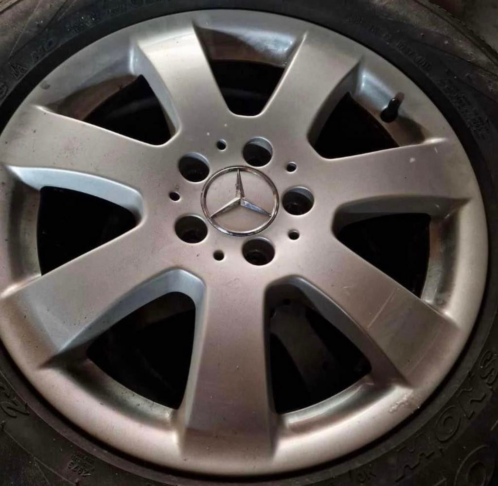 4 aluminium velgen van Mercedes met banden, Auto-onderdelen, Banden en Velgen, Ophalen, Gebruikt, Banden en Velgen, 17 inch
