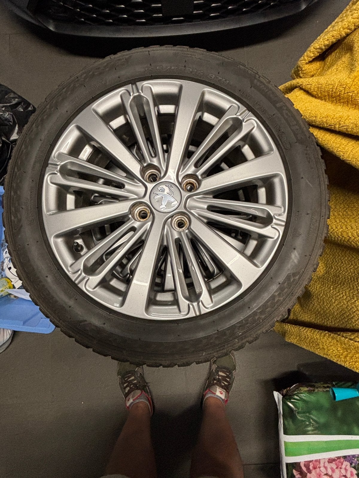 Originele Peugeot 208 winterwielset in uitstekende staat, Auto-onderdelen, Banden en Velgen, Ophalen, Gebruikt, 16 inch, Banden en Velgen