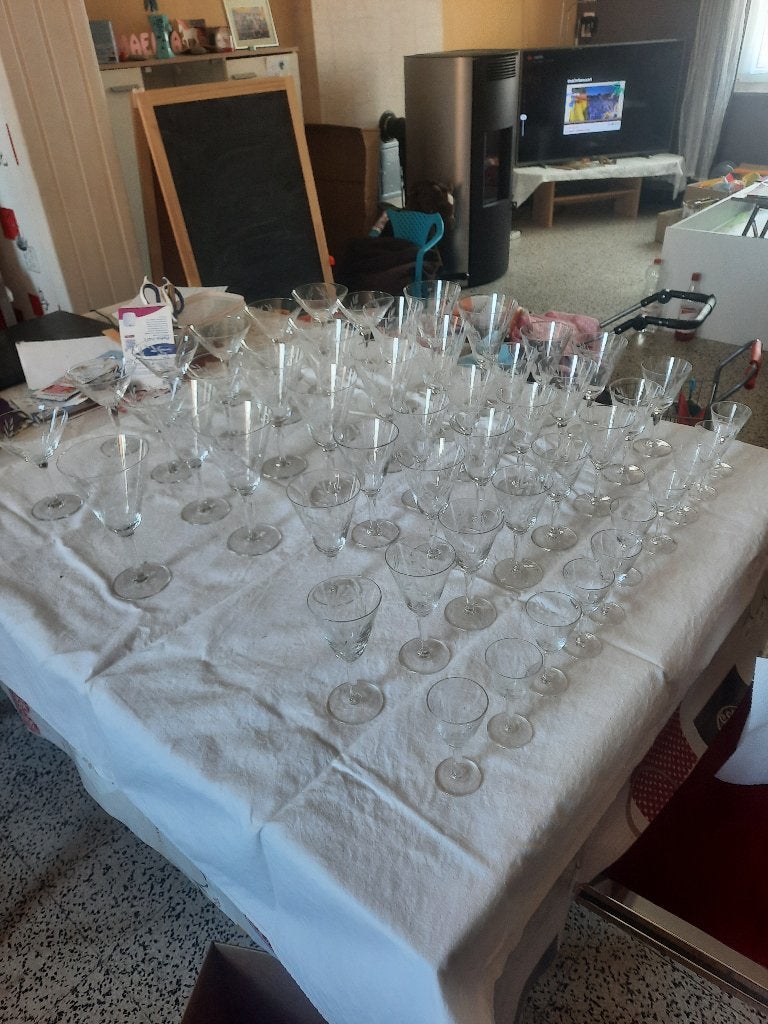 Service complet de 50 verres gravés, Enlèvement