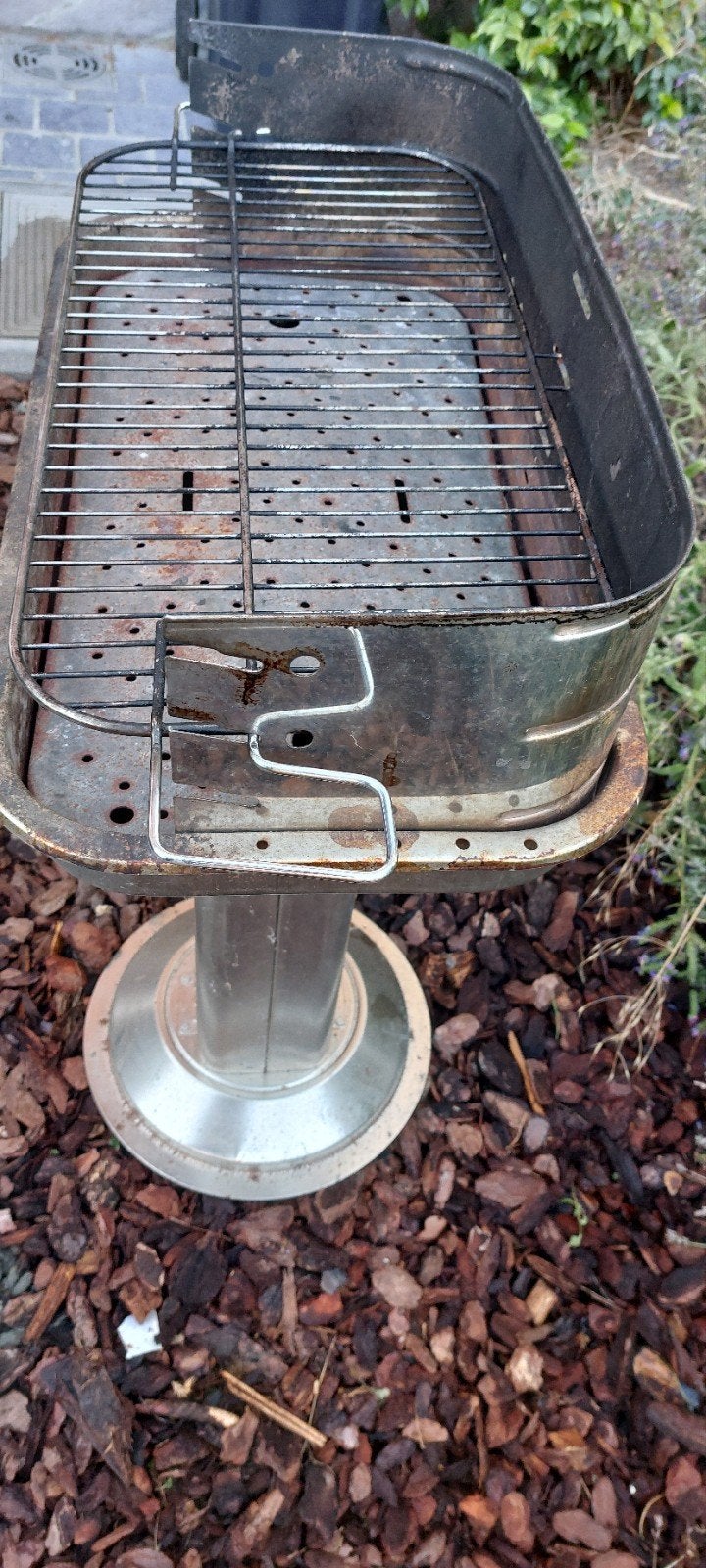 Barbecue, 60 cm breed x 30cm diep x90cm hoog, Tuin en Terras, Ophalen