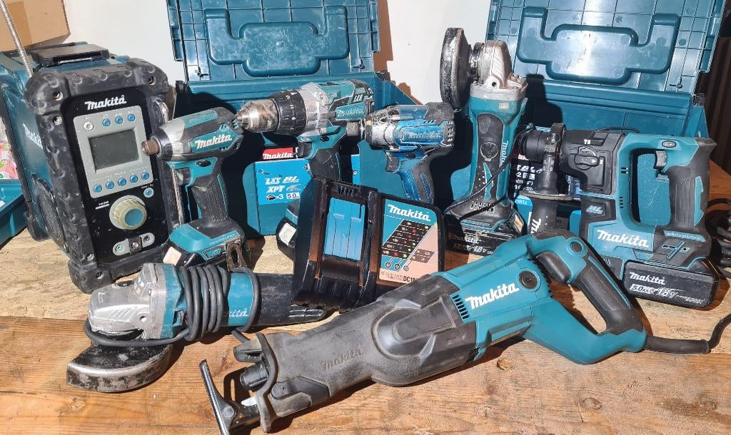 Machines Makita à vendre ensemble ou séparément, 600 watts ou plus, Enlèvement ou Envoi, Comme neuf, Vitesse variable